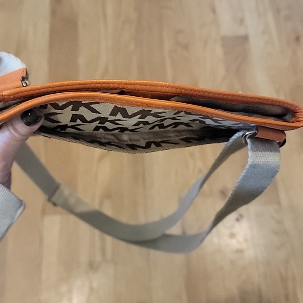 Michael Kors Beige and Orange MK Logo Crossbody - Picture 8 of 16